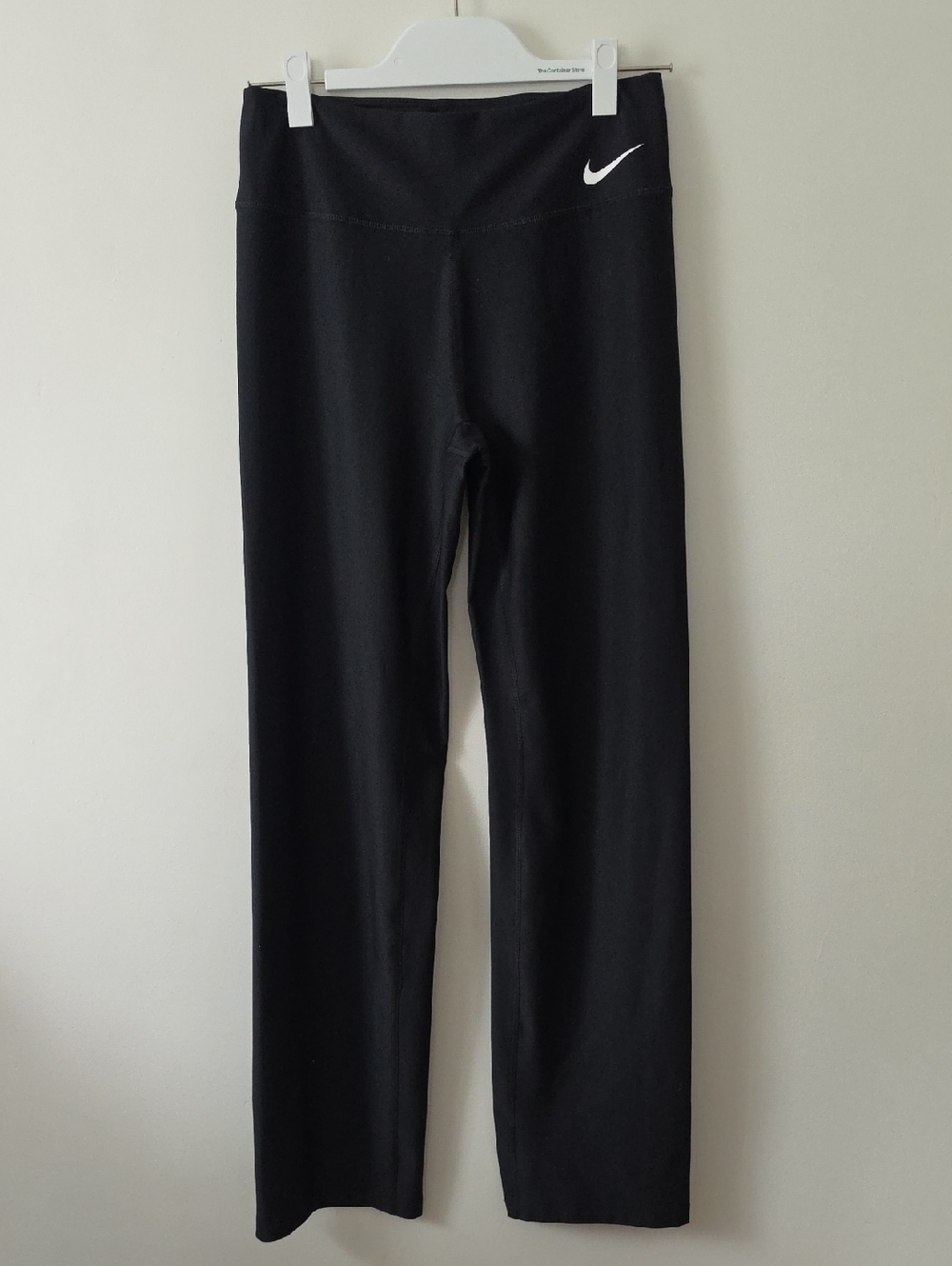 Nike Dri-Fit Black Athletic Leggings - Straight Fit Comfort Stretch Medium